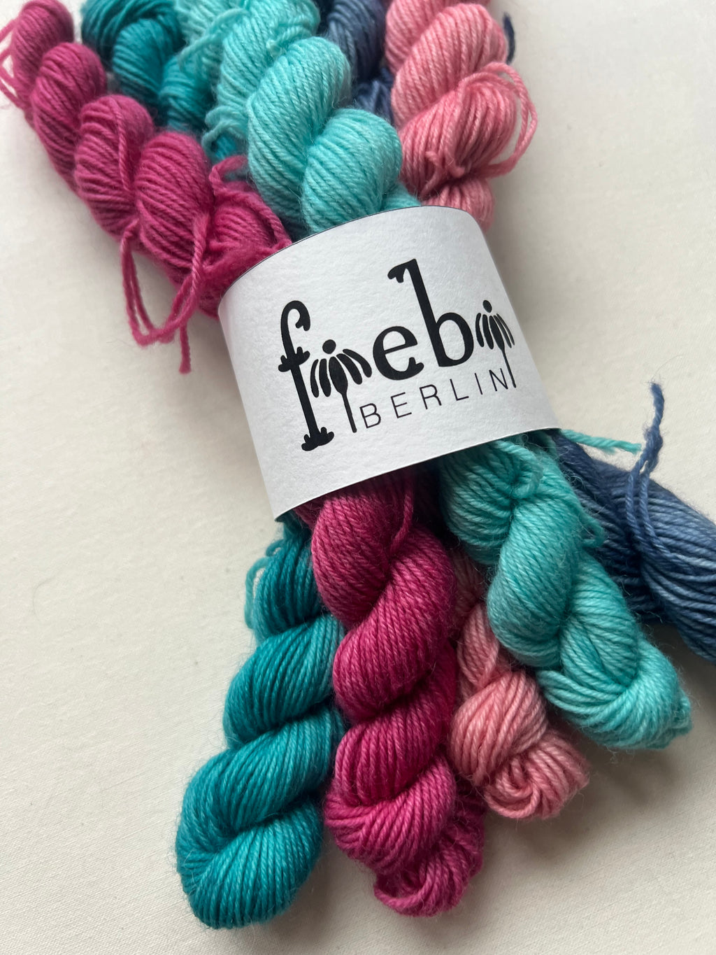 Rainbow Flowers Woll-Minis