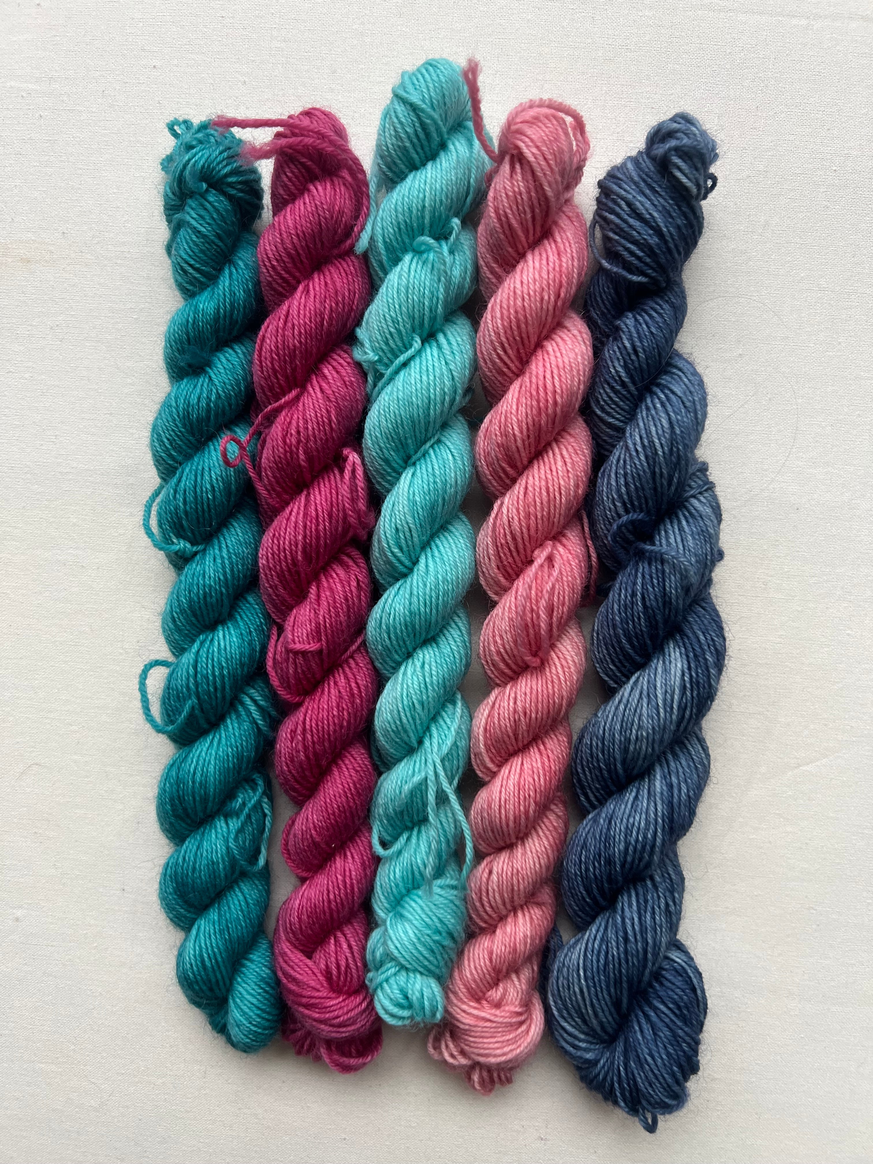 Rainbow Flowers Woll-Minis