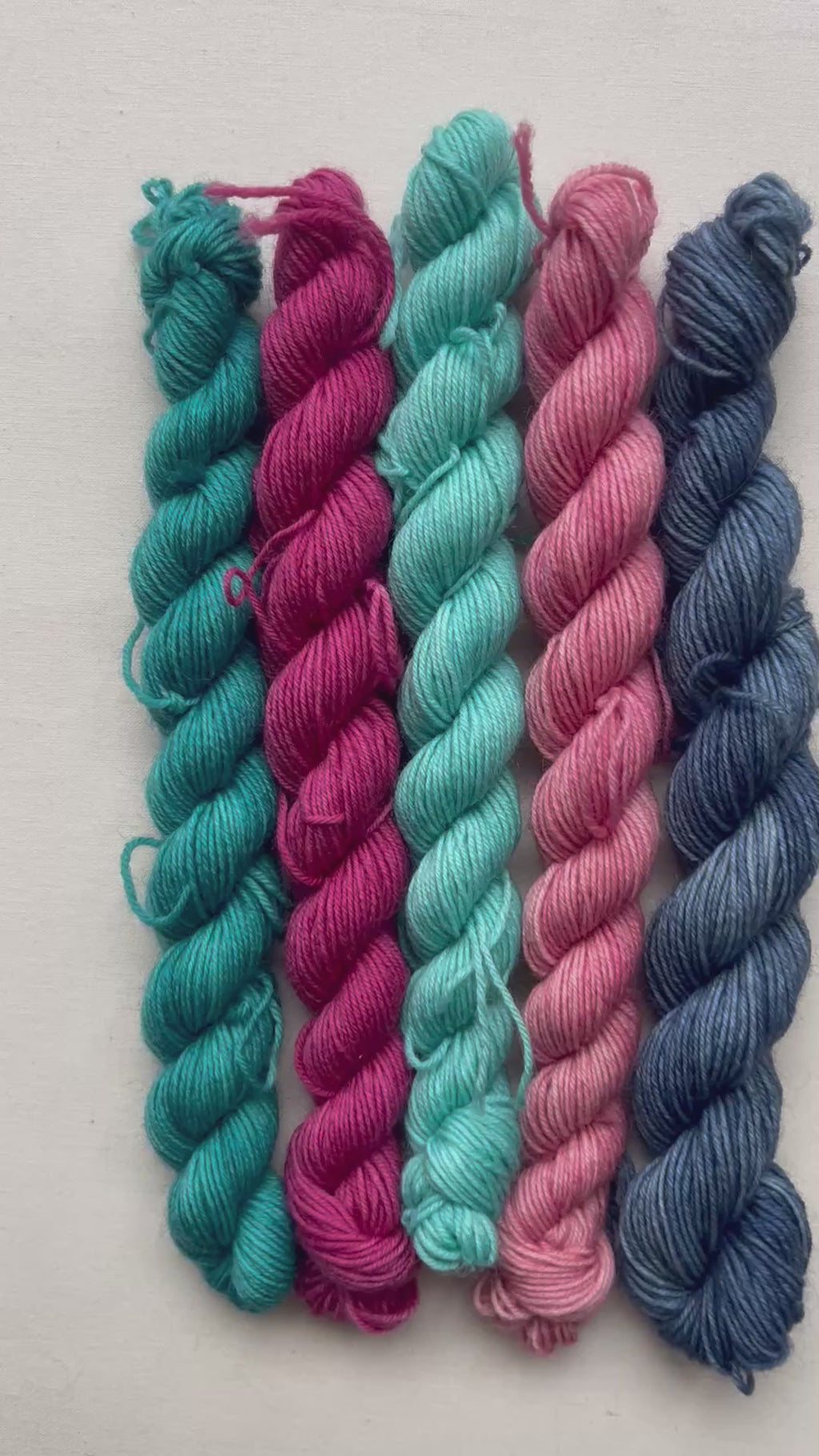 Rainbow Flowers Woll-Minis