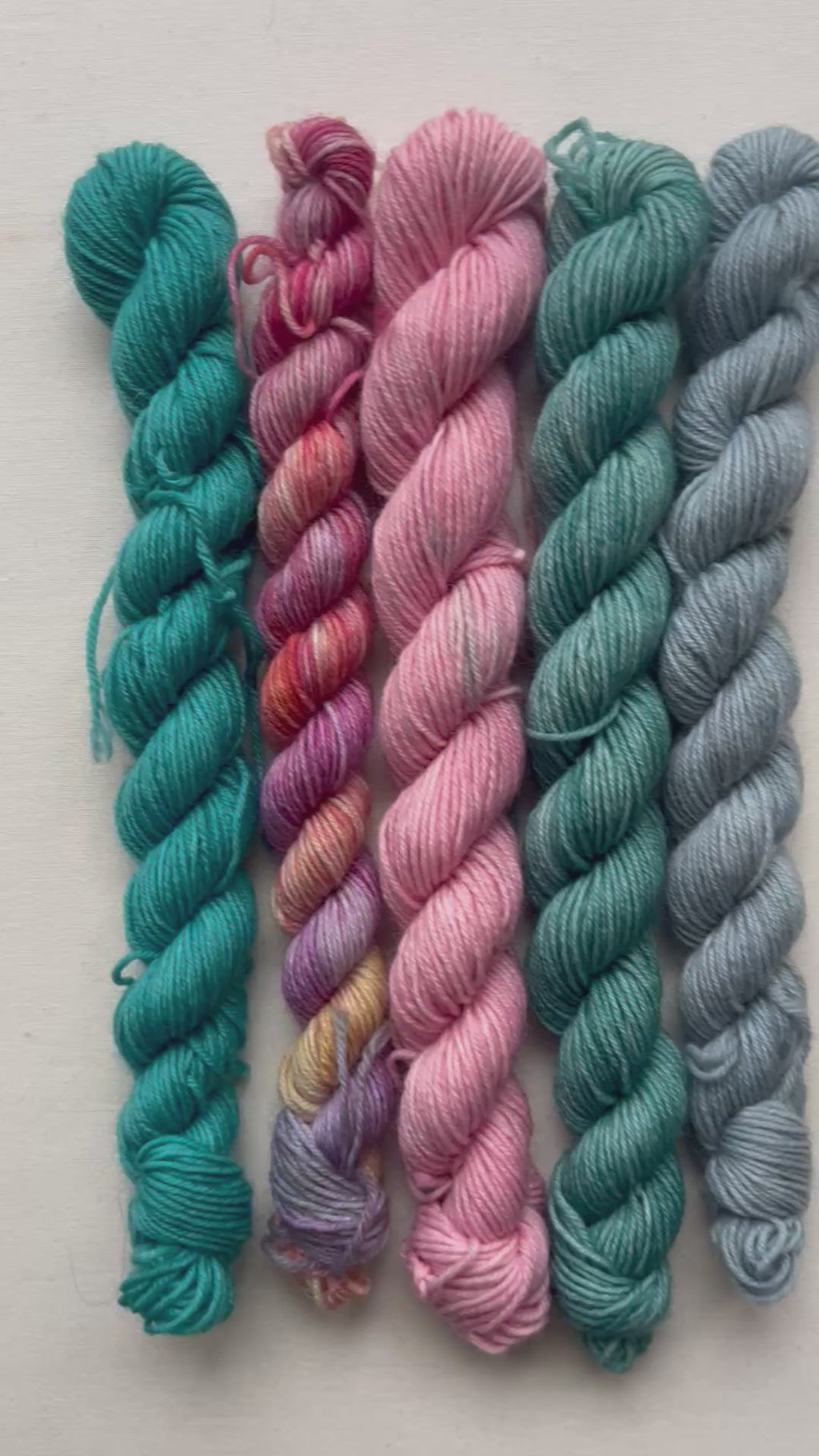 Bunter Himmel Woll-Minis